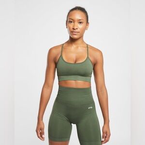 AYBL EMPOWER SEAMLESS SPORTS BRA IN KHAKI GREEN M